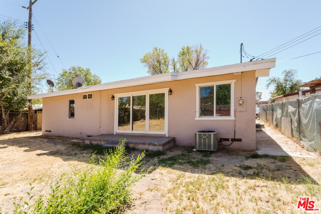 713 W Avenue H10