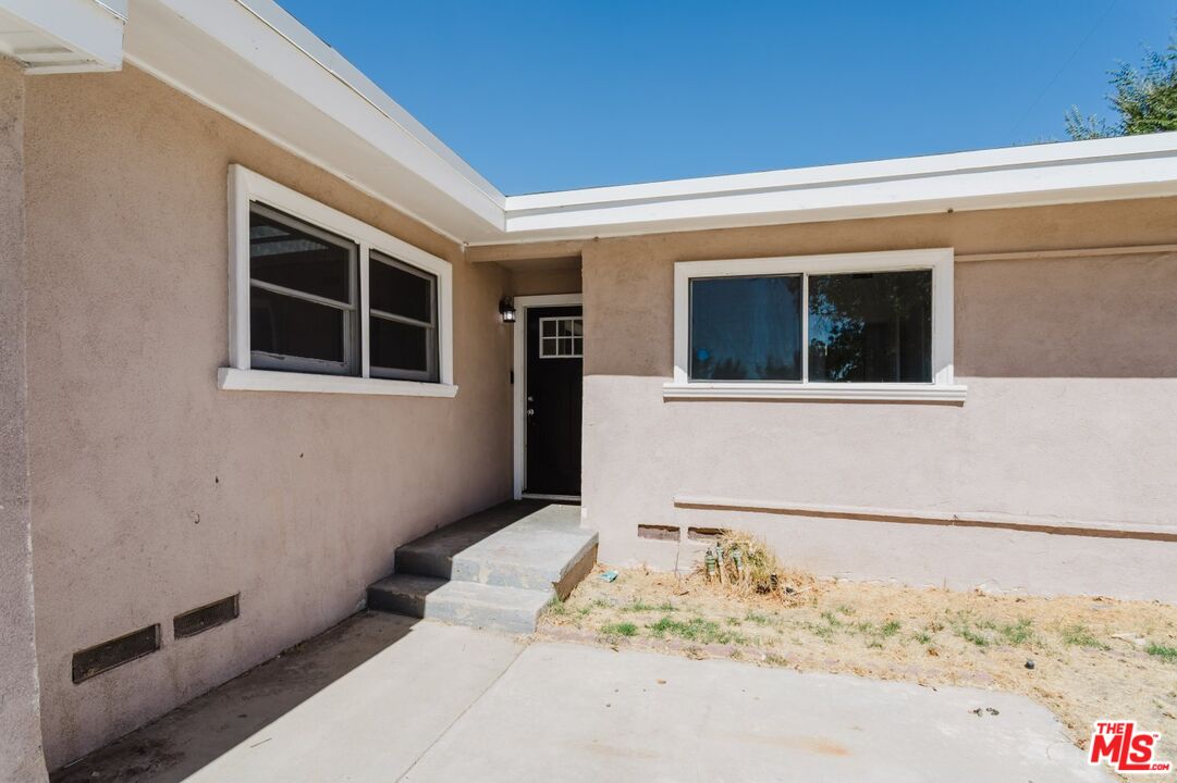 713 W Avenue H10