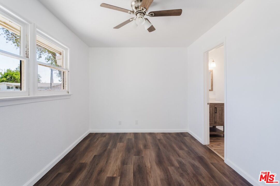 713 W Avenue H10