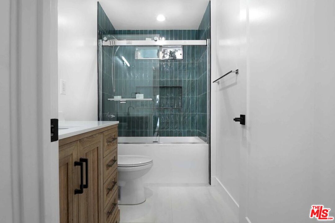 17456 Hatteras