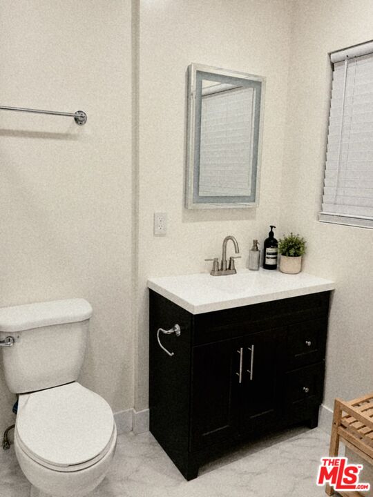14123 Califa Street Unit: 1/2