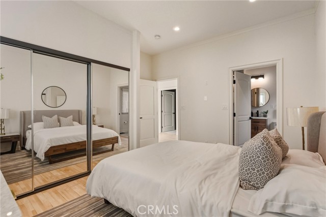 5558 Edgewood Place