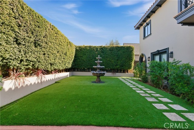 5558 Edgewood Place