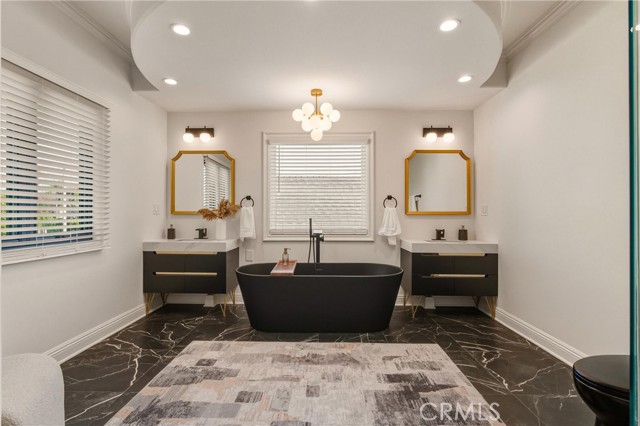 5558 Edgewood Place