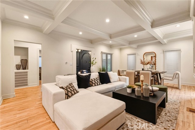 5558 Edgewood Place
