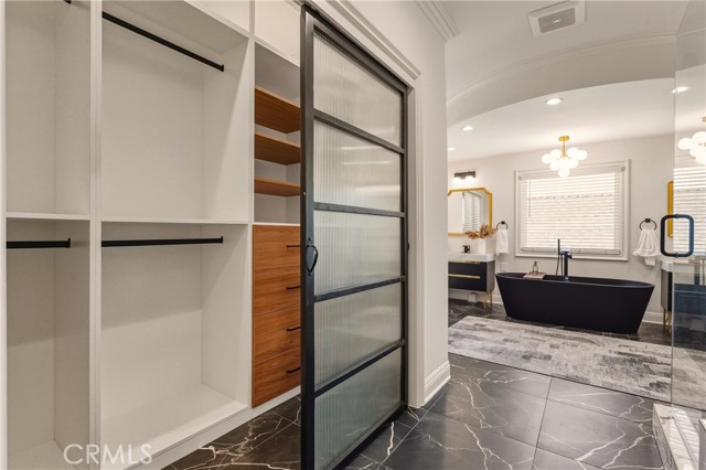 5558 Edgewood Place
