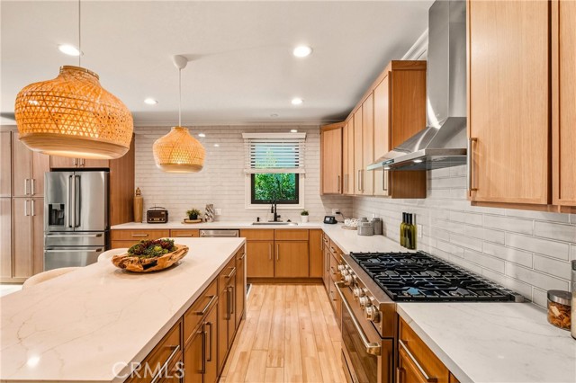 5558 Edgewood Place