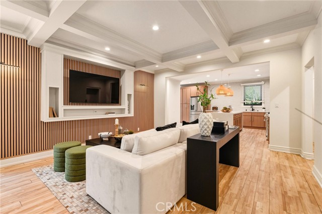 5558 Edgewood Place