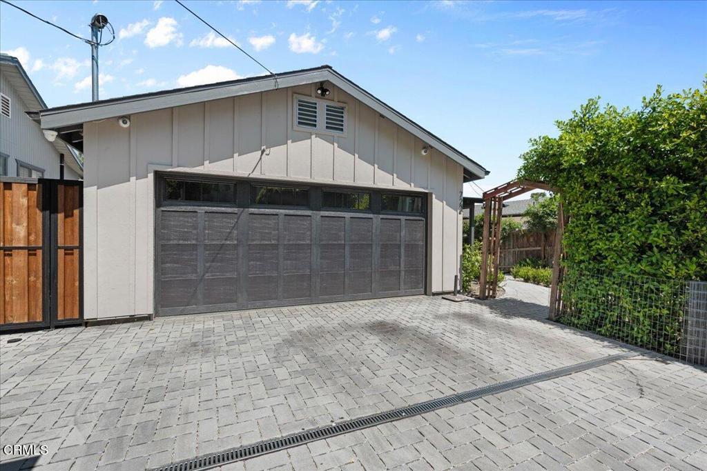 722 Terrace 49
