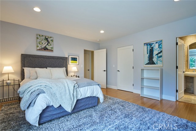 151 Napoleon ST