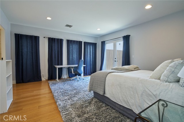 151 Napoleon ST