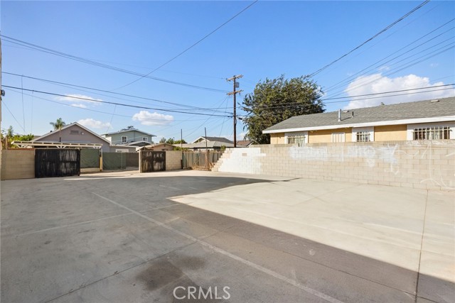 3877 Denker AVE
