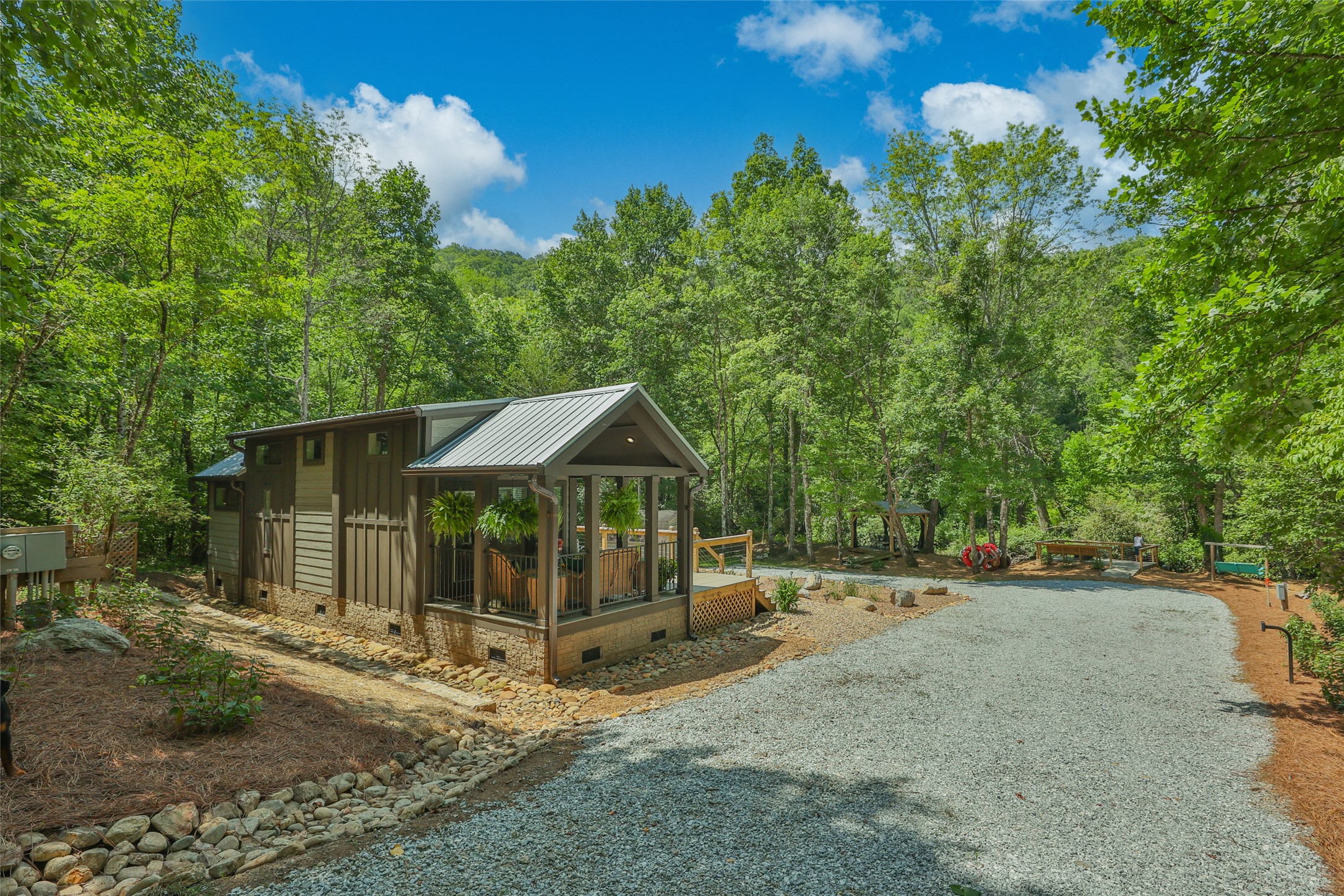 3095 Silversteen Road