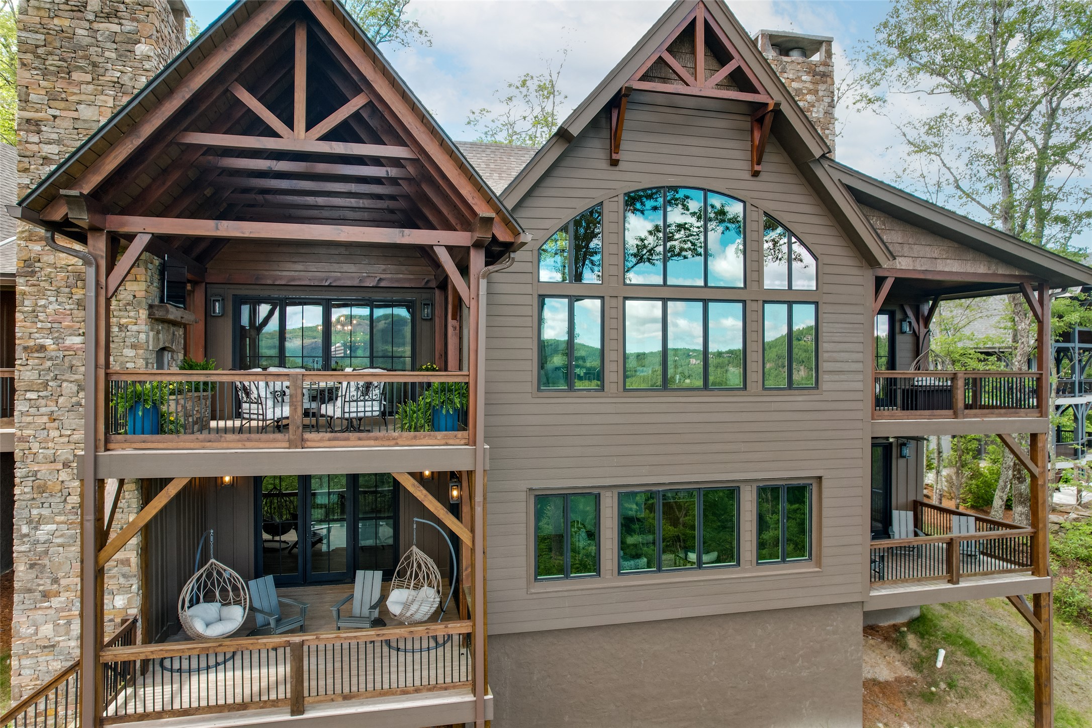 281 High Cliffs Road