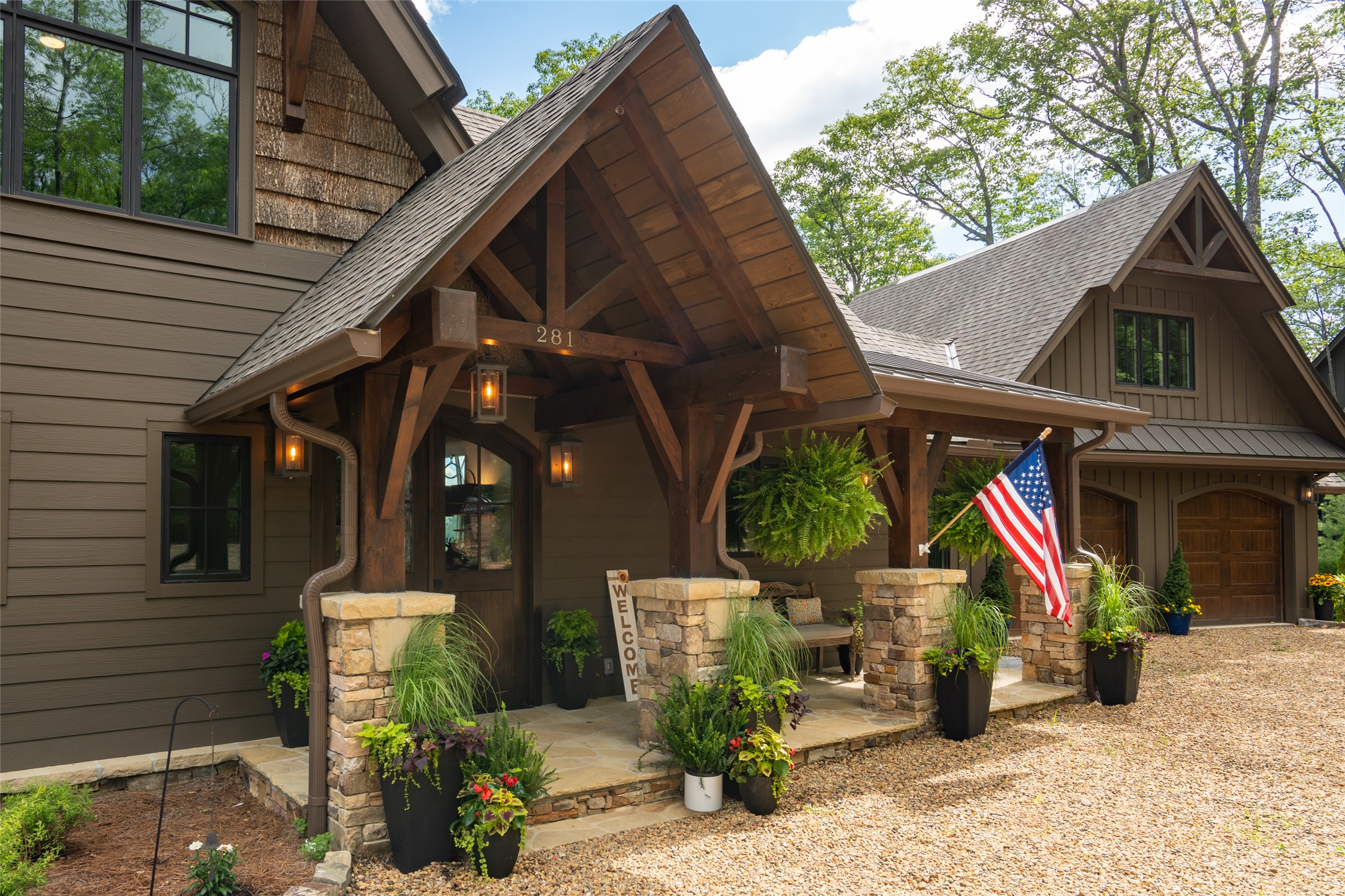 281 High Cliffs Road