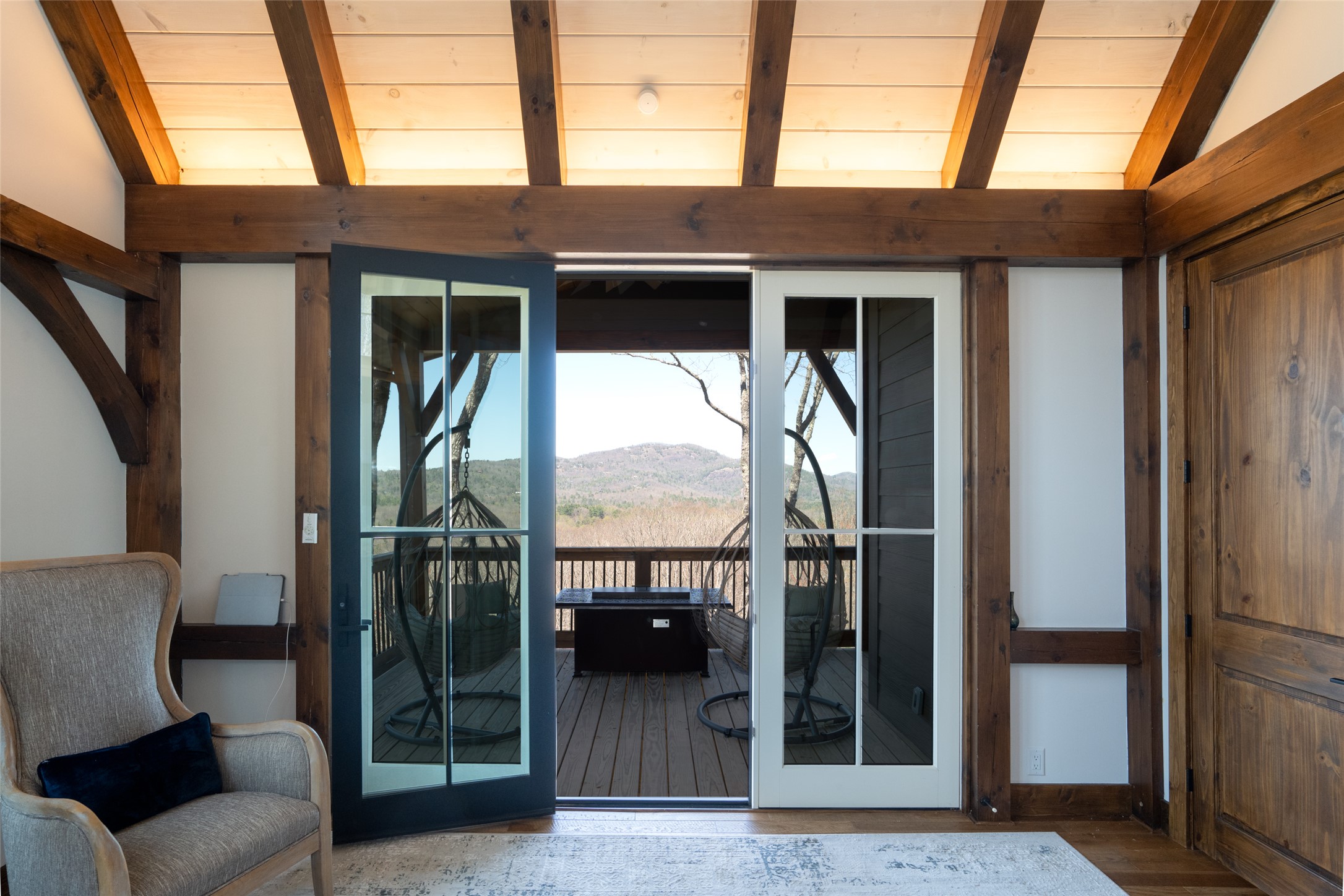 281 High Cliffs Road