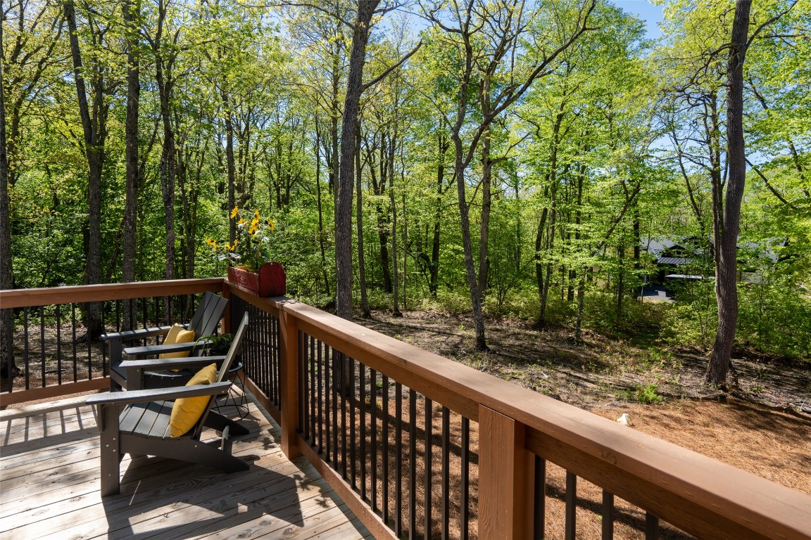 1984 New Settlers Way