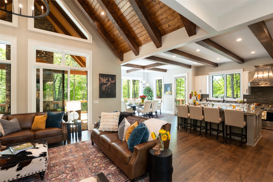 1984 New Settlers Way