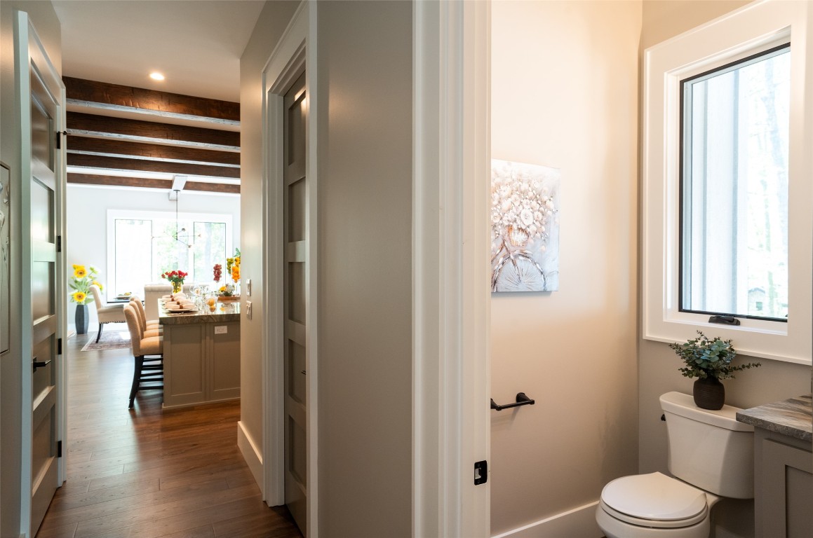 1984 New Settlers Way