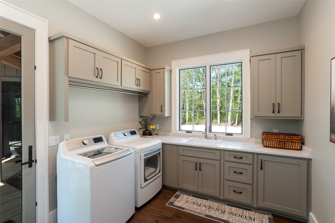 1984 New Settlers Way