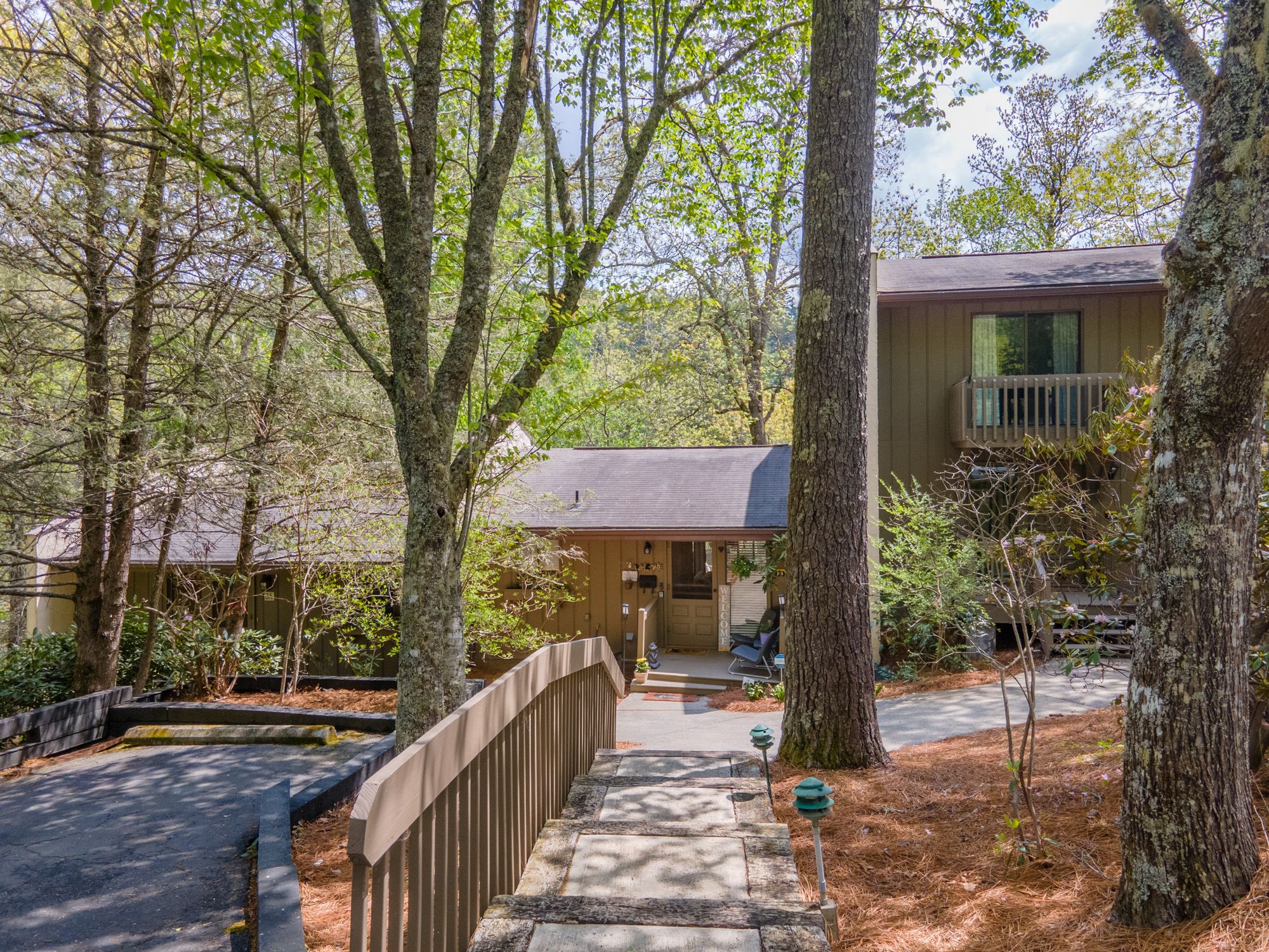 151 Overlook Road B