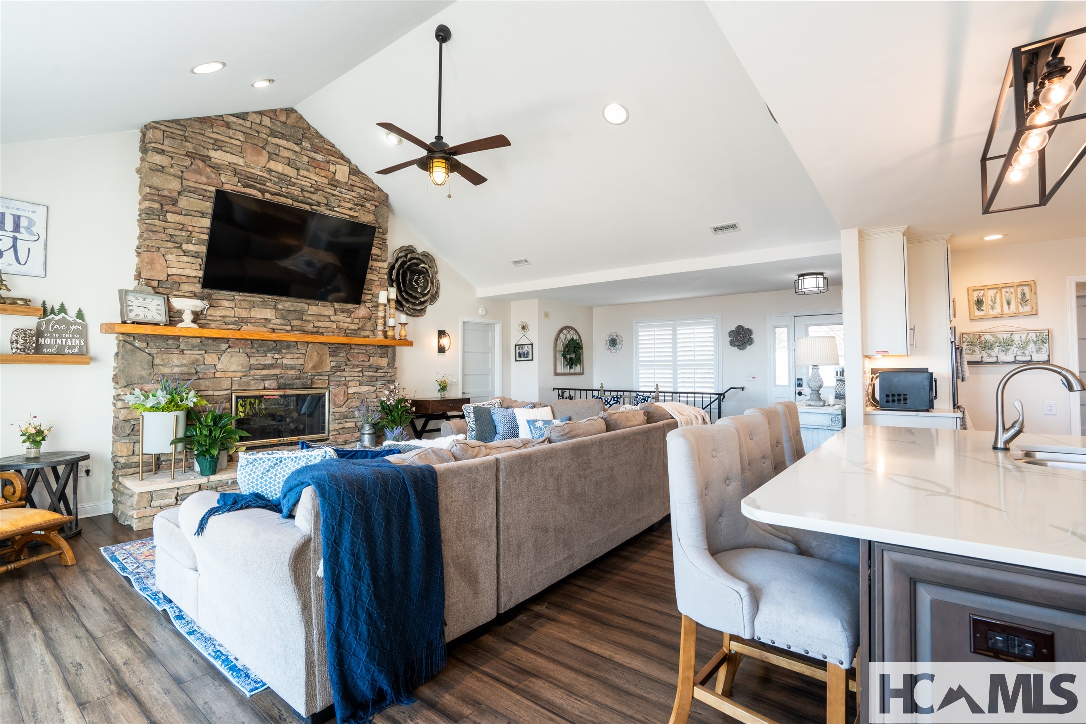 1624 Tower Road