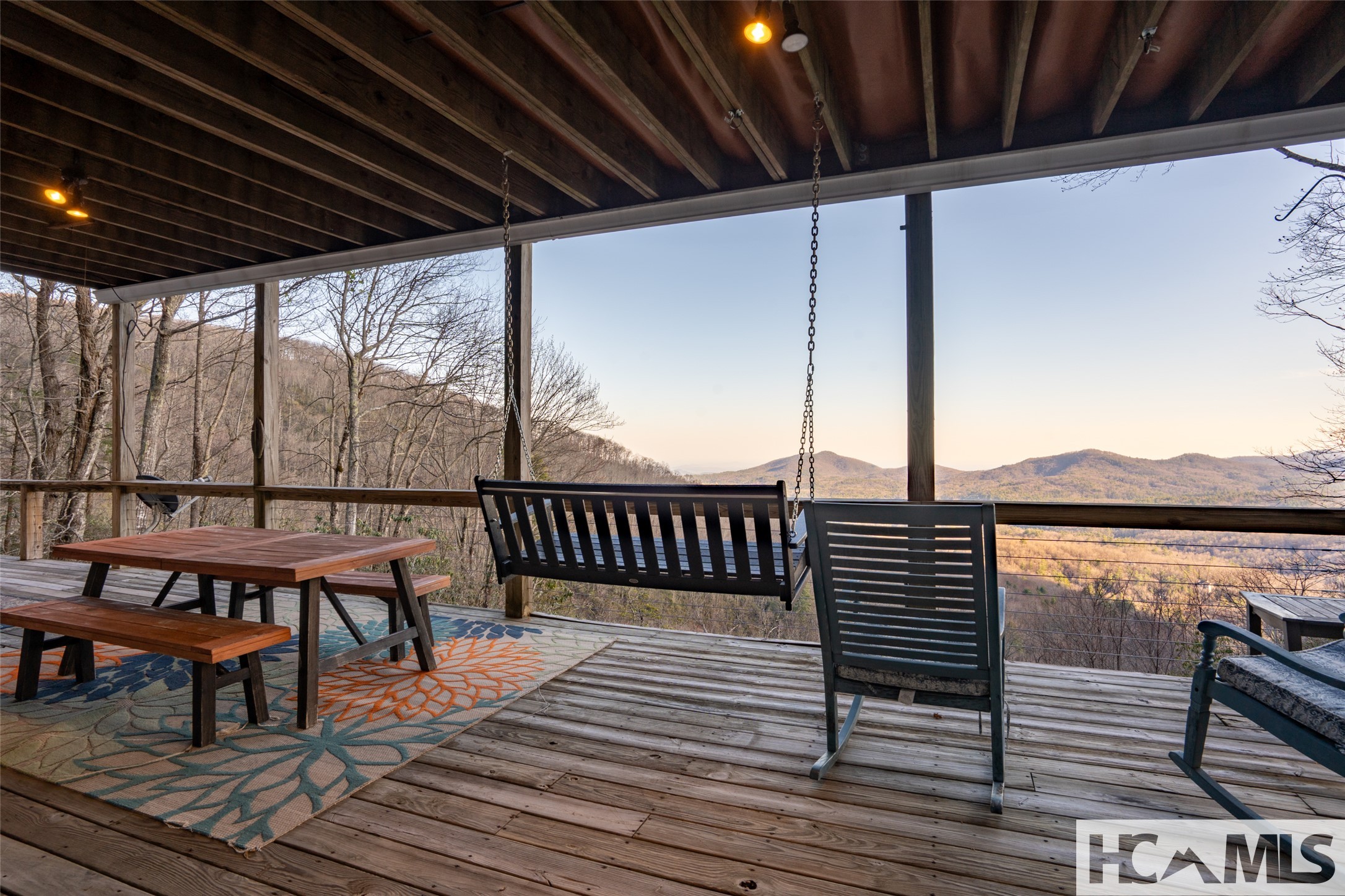 1624 Tower Road