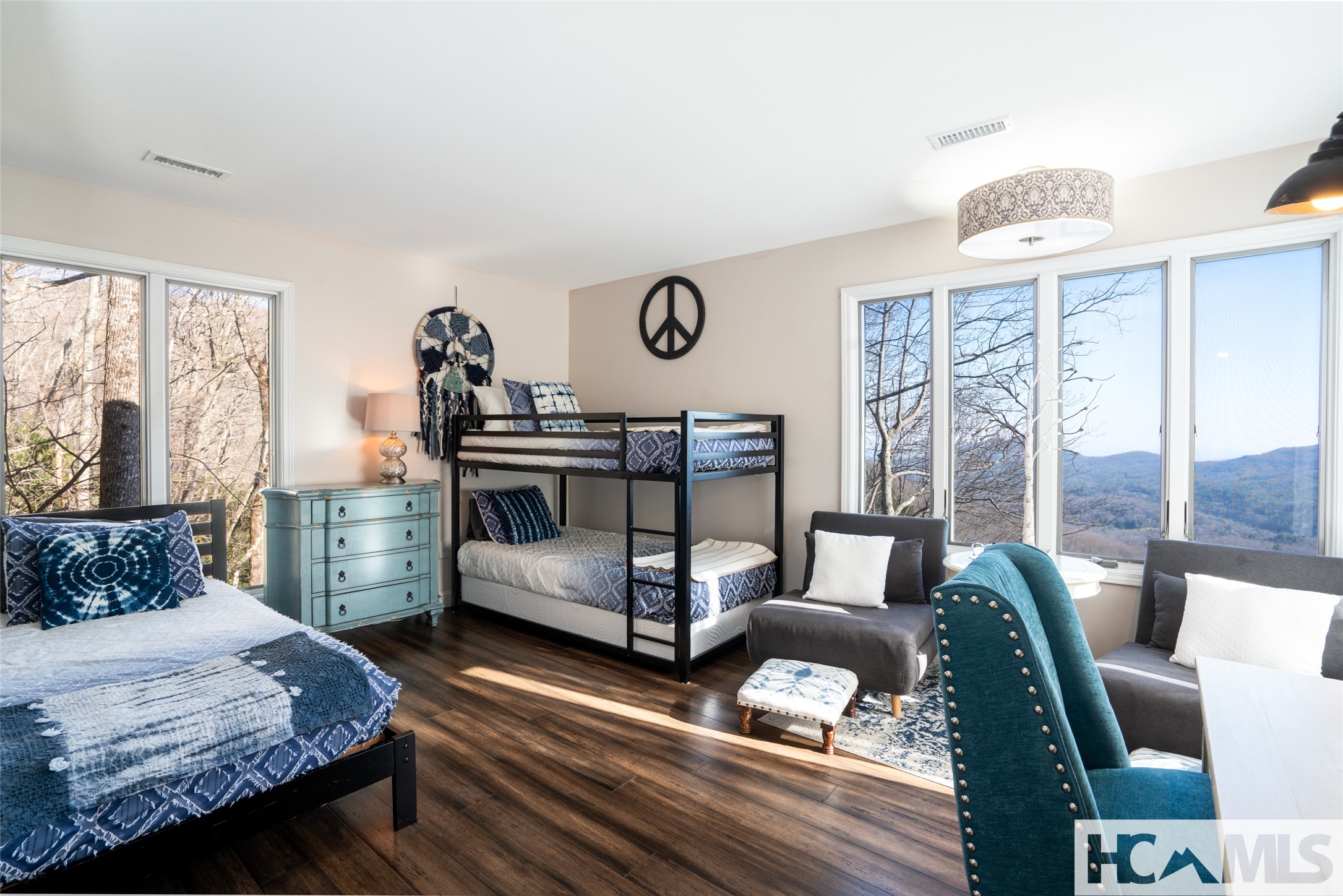 1624 Tower Road