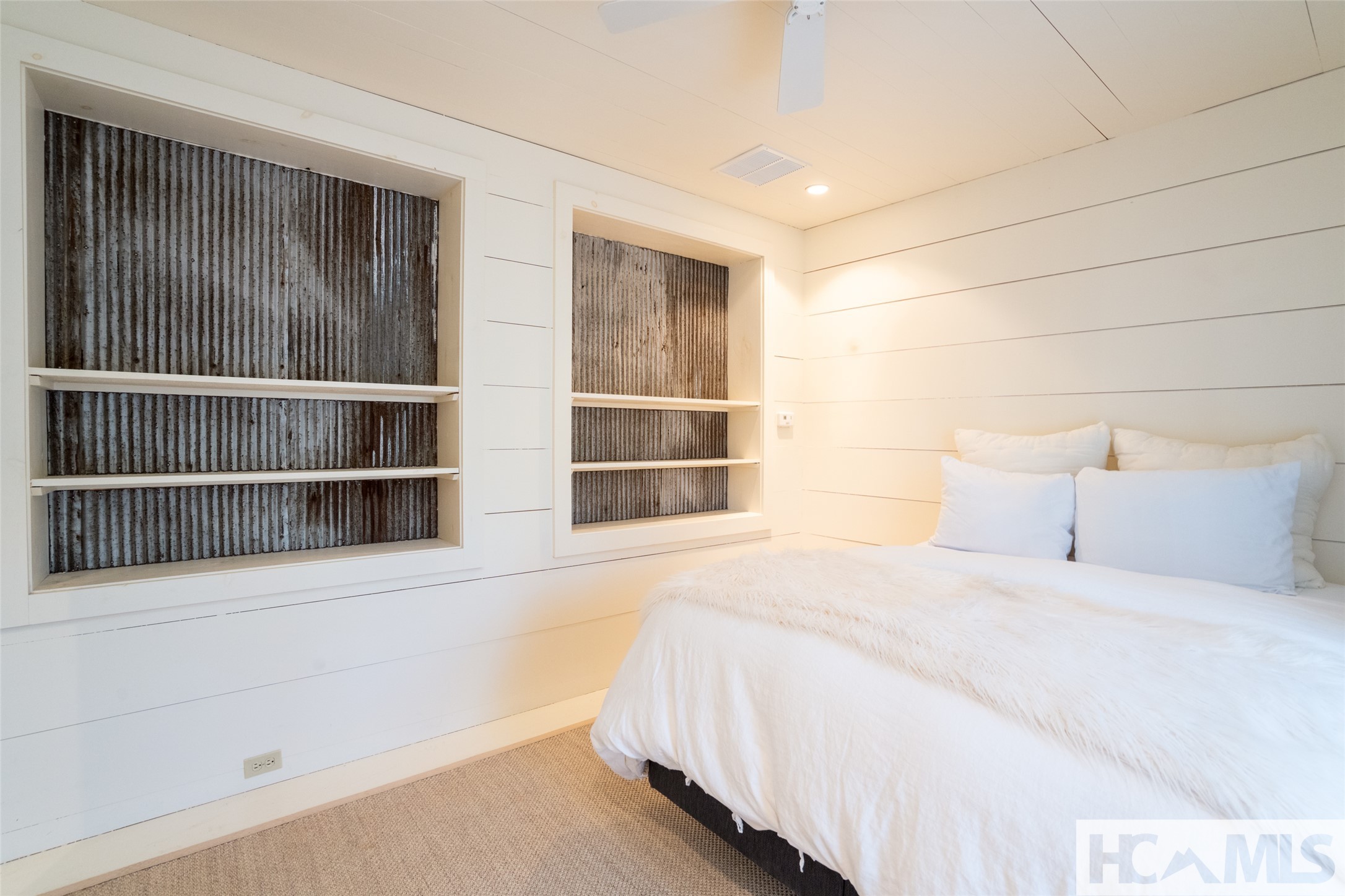 1527 Wandering Ridge Road