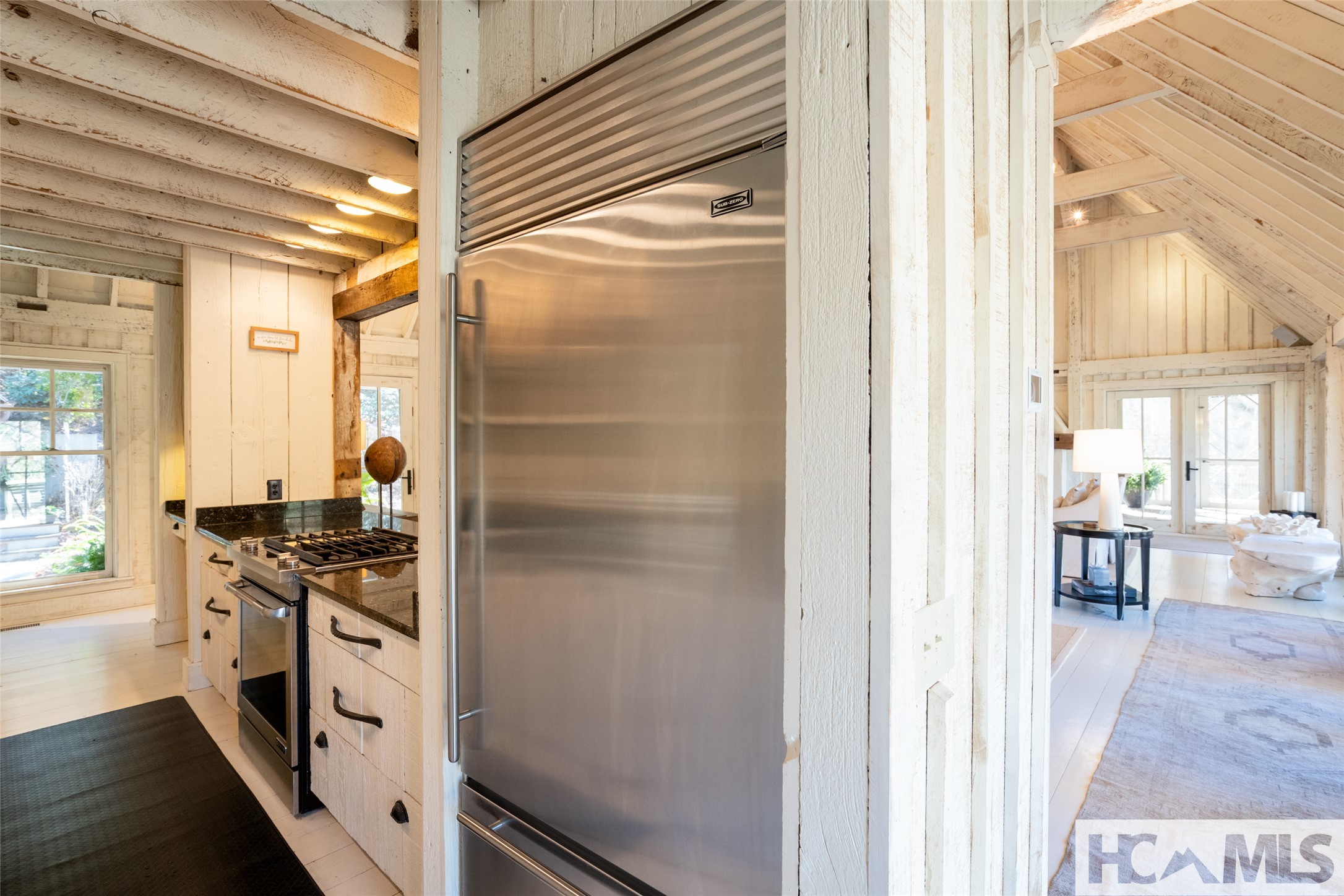 1527 Wandering Ridge Road