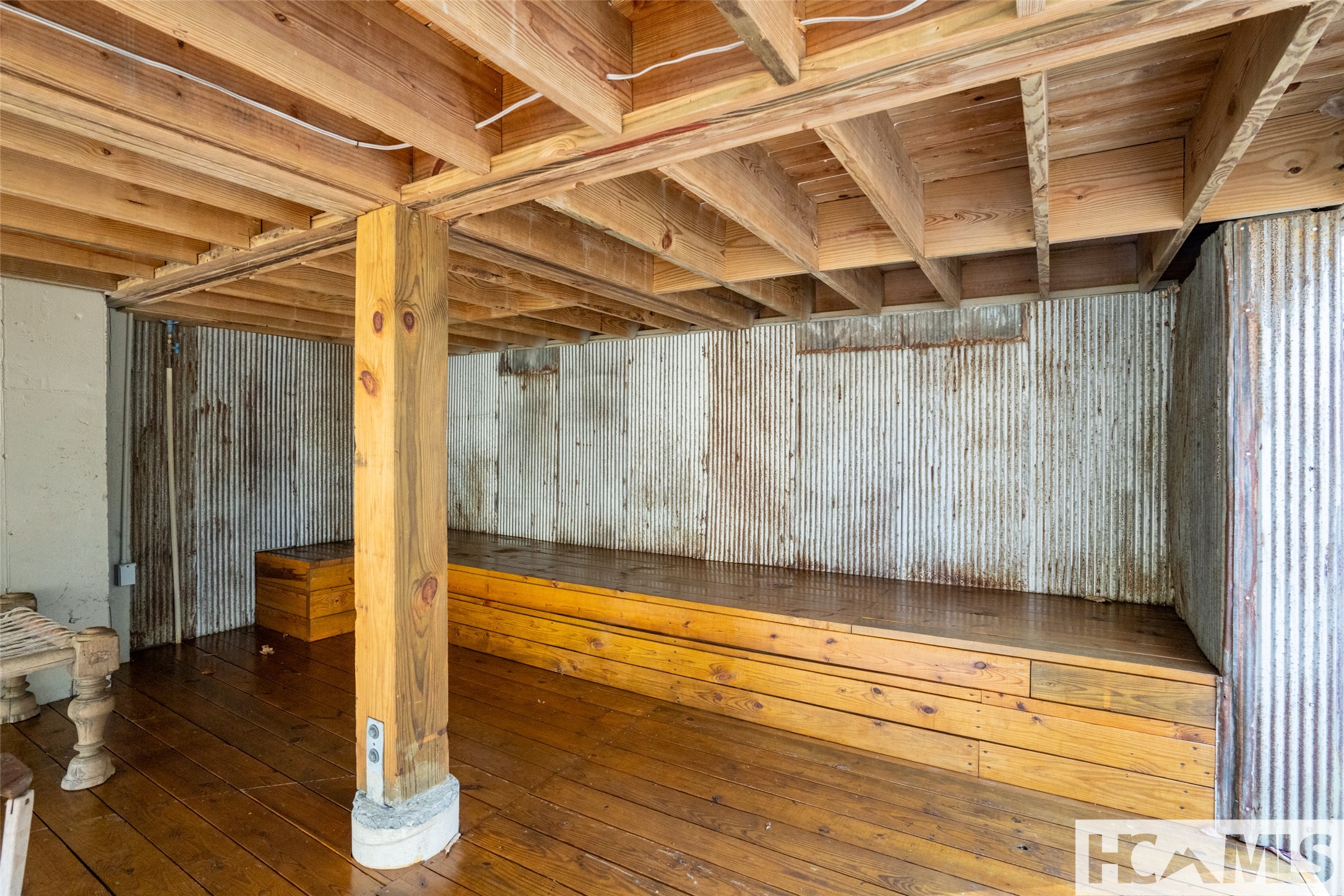 1527 Wandering Ridge Road