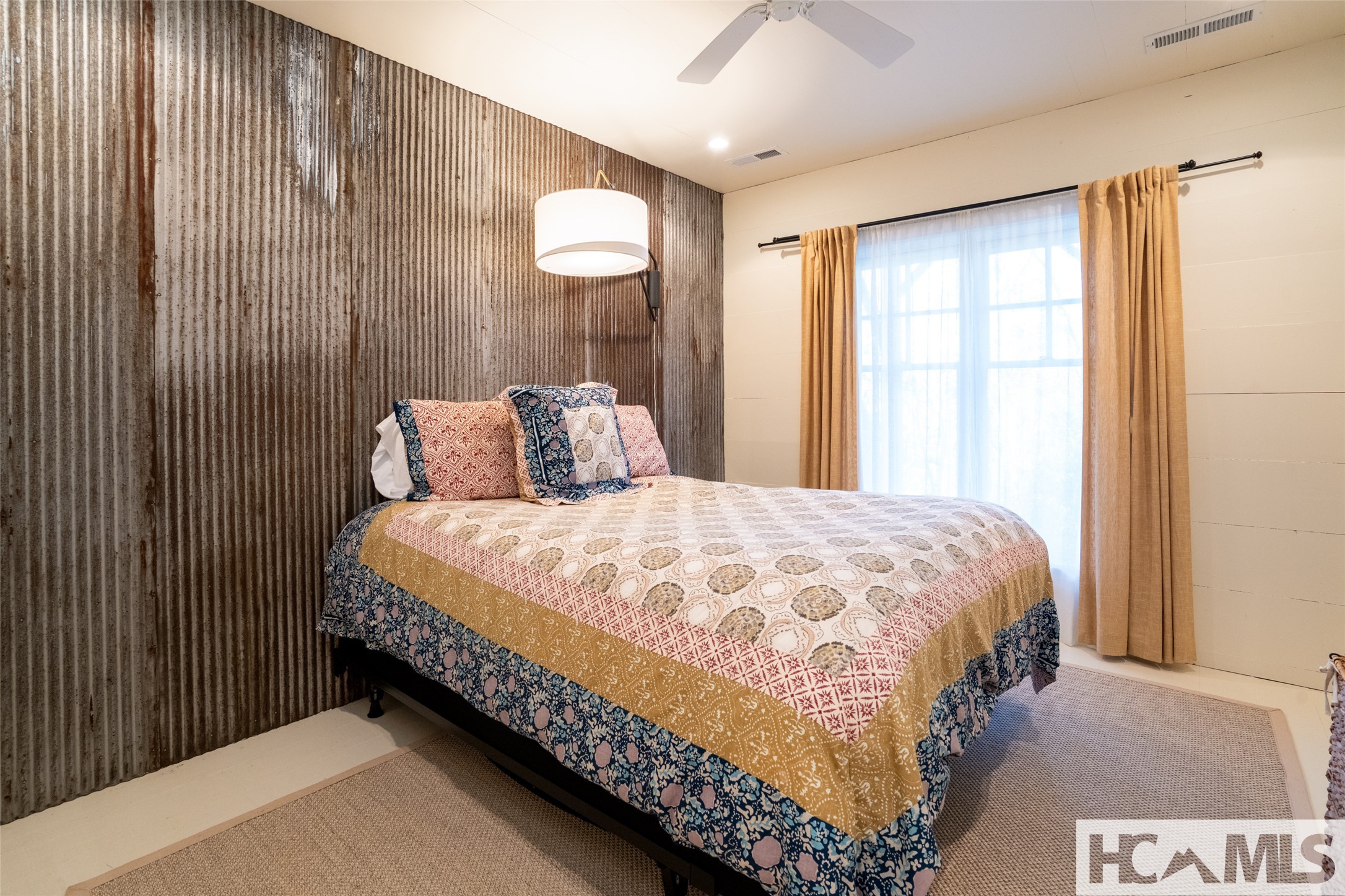 1527 Wandering Ridge Road