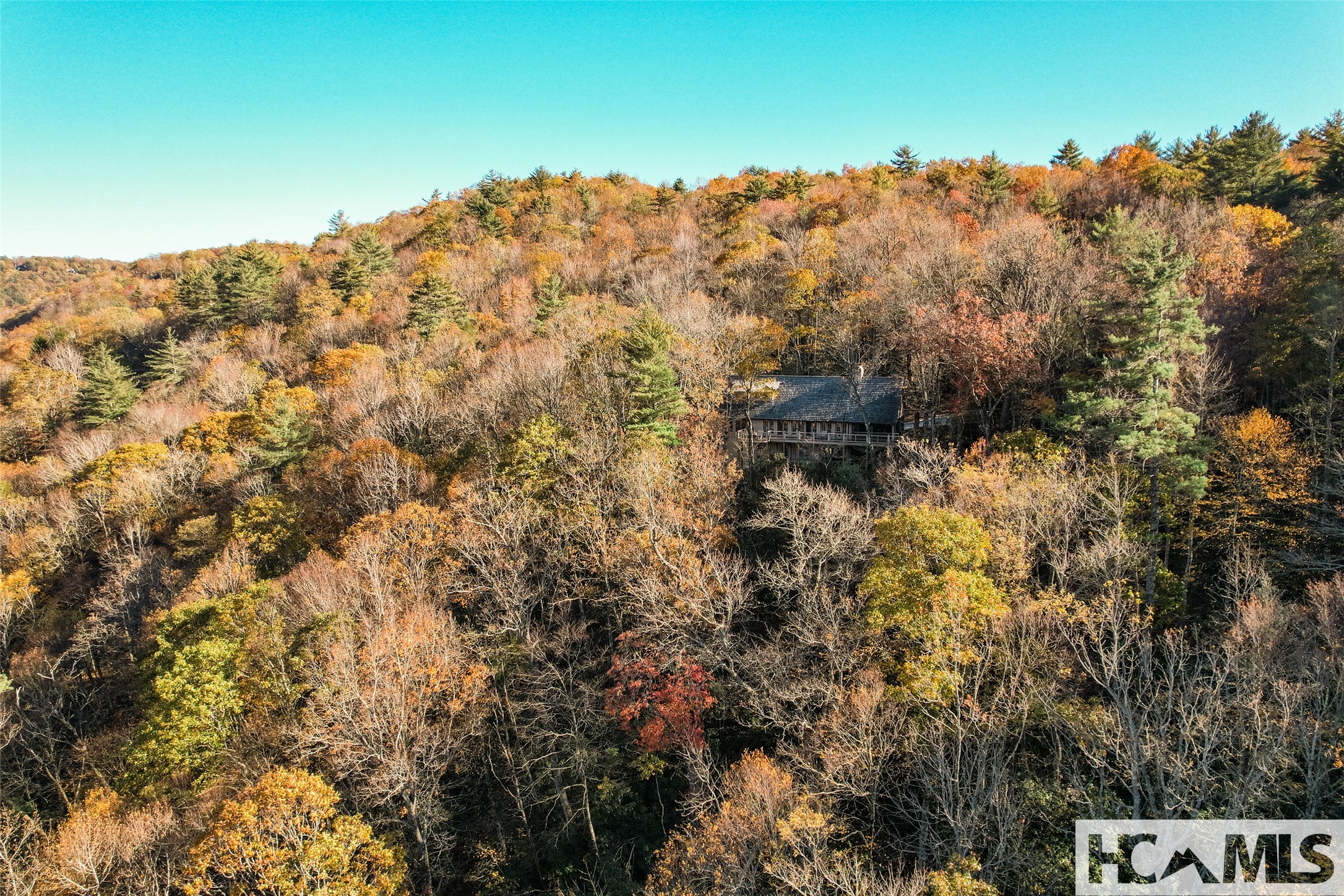 1527 Wandering Ridge Road