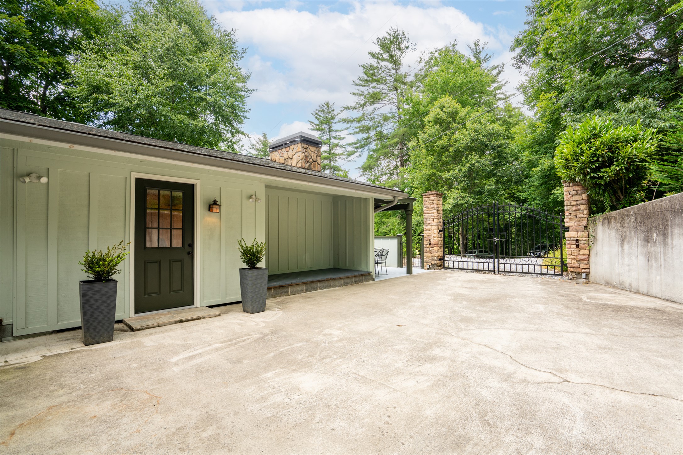 60 Owen Mountain Road