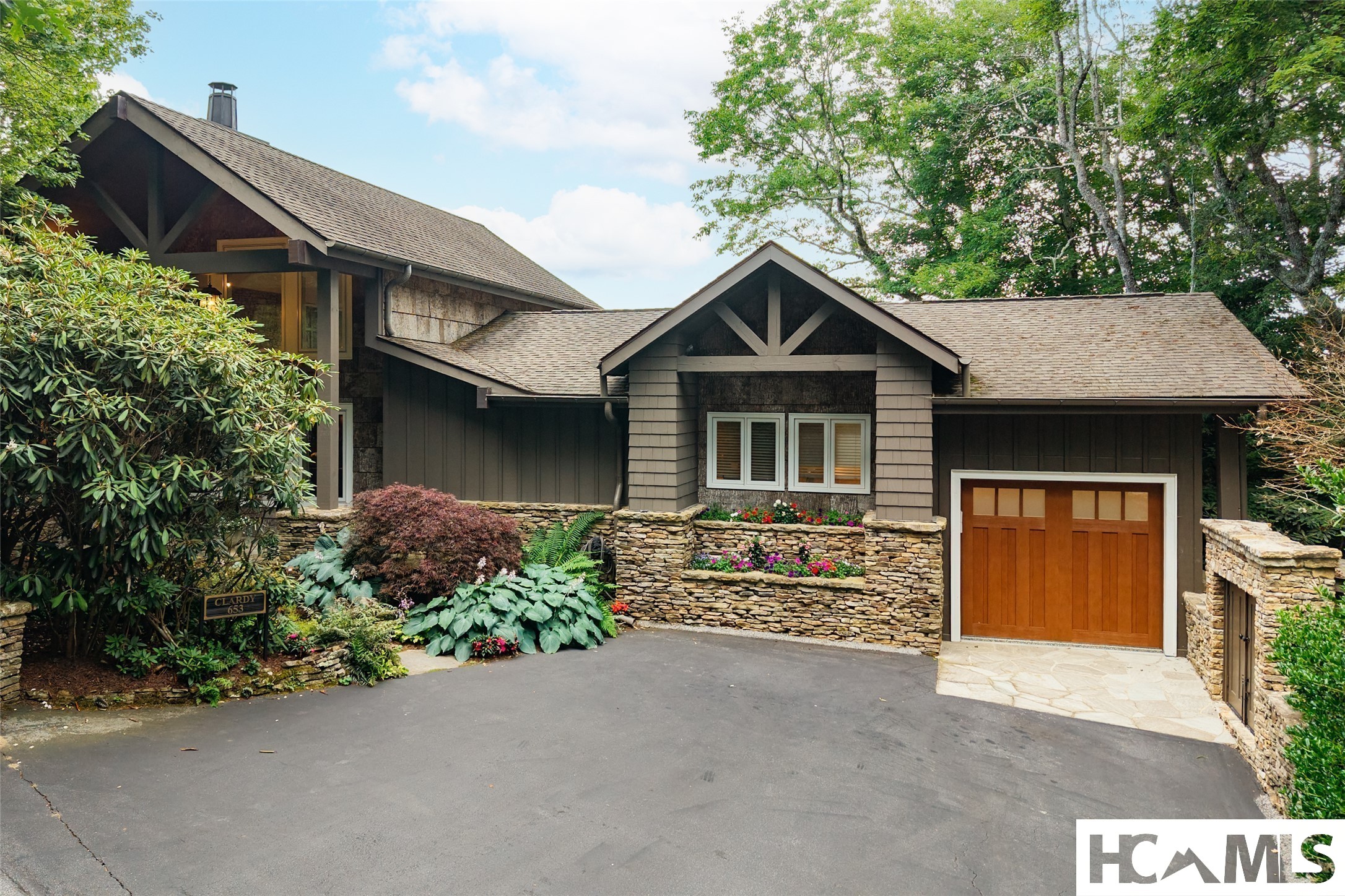 653 Country Club Drive