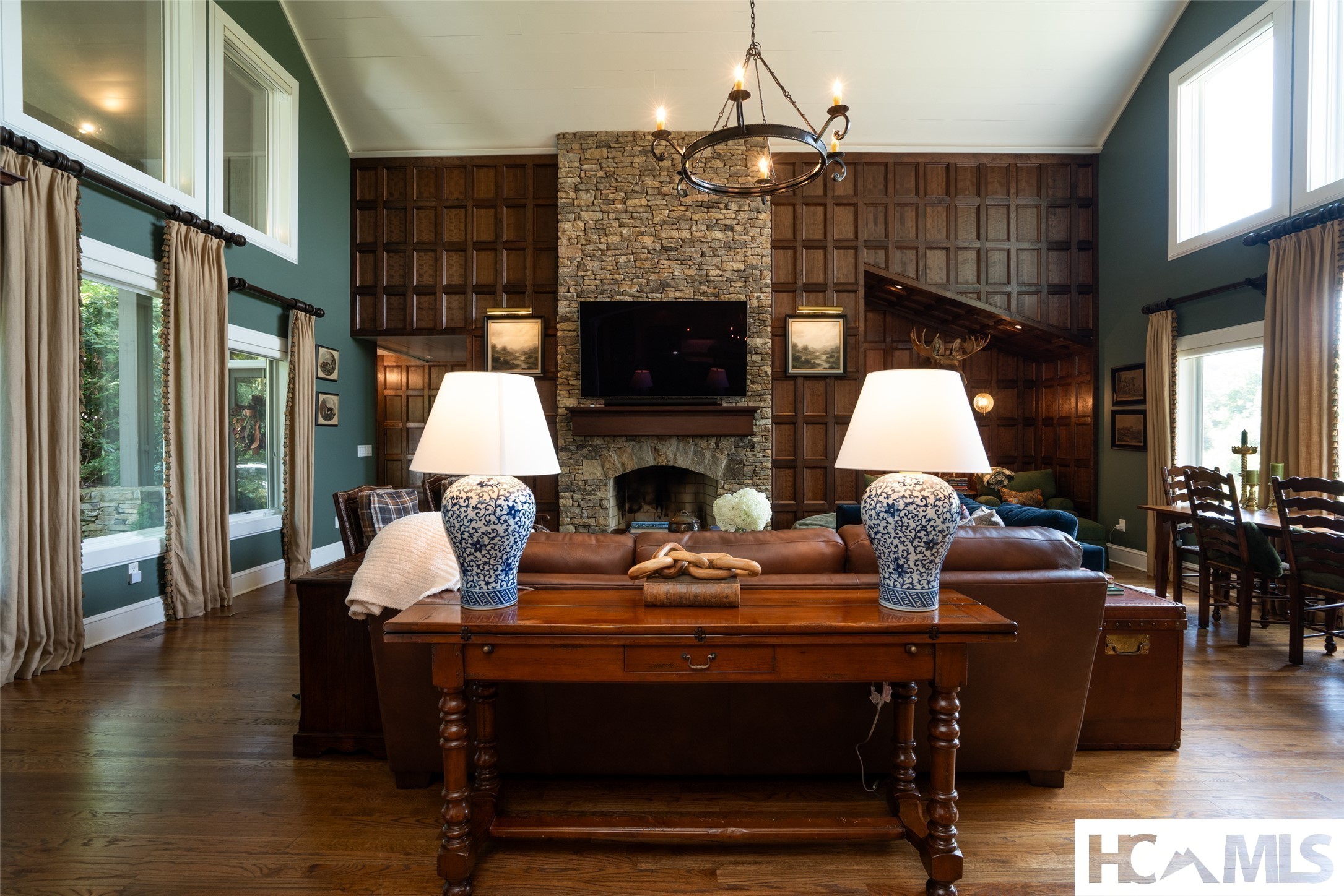 653 Country Club Drive