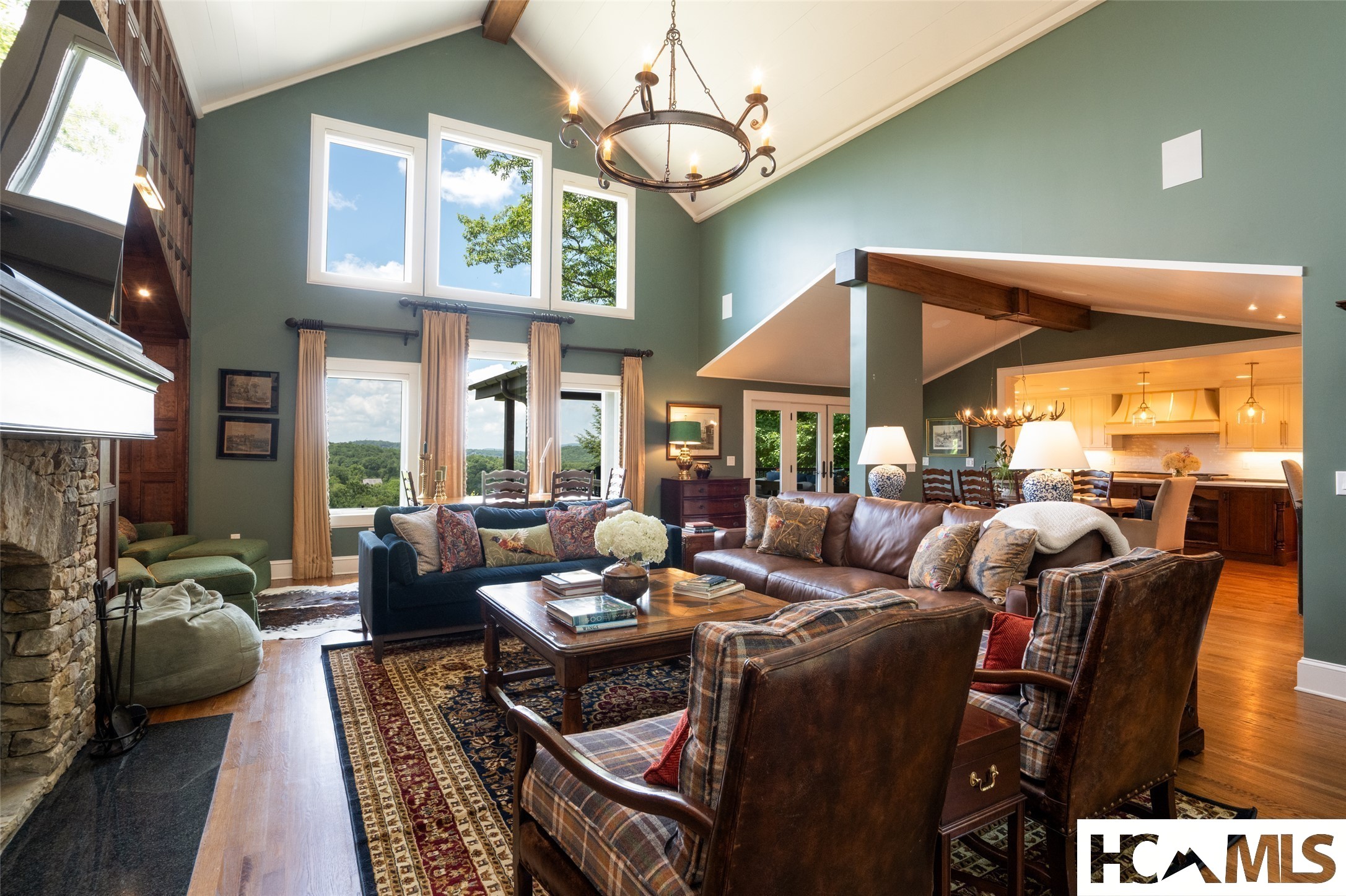 653 Country Club Drive