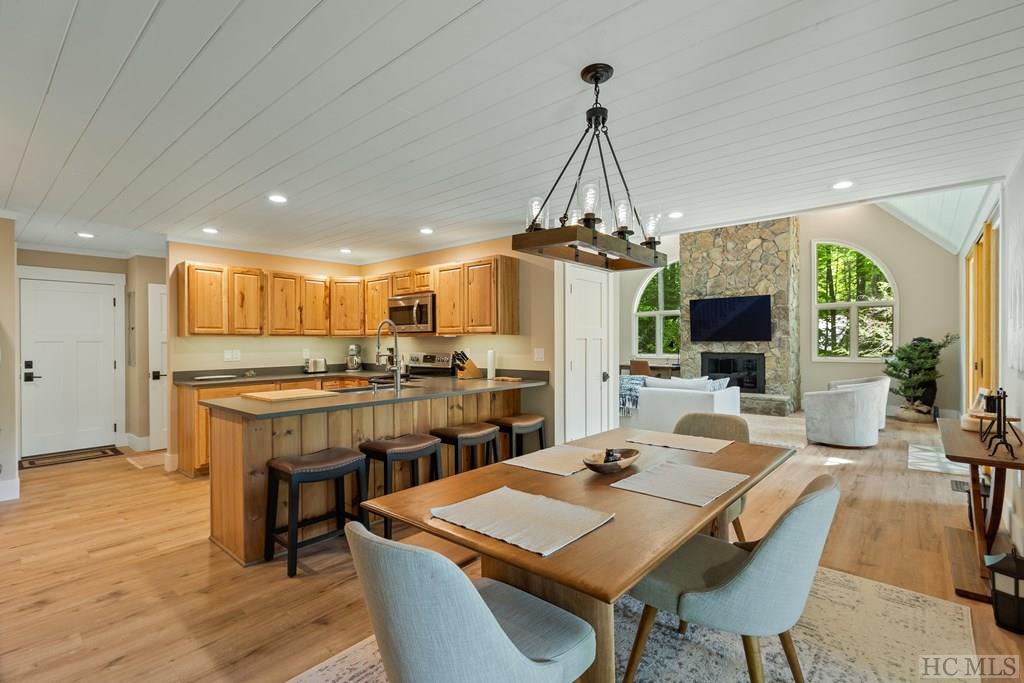 170 Mossy Rock Road