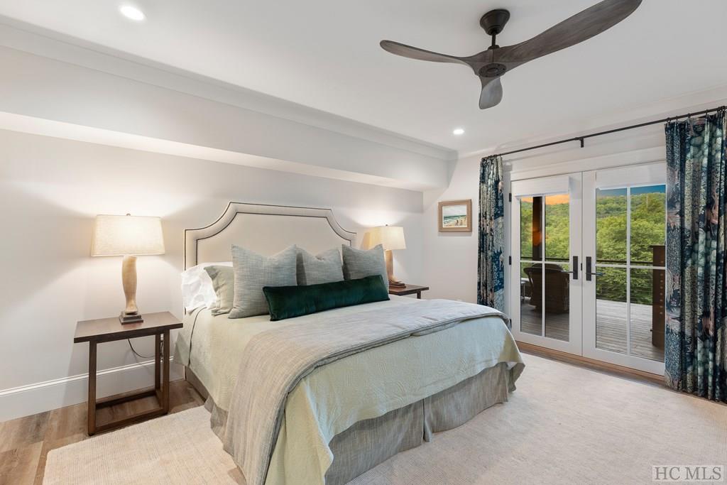 580 Falls Drive West