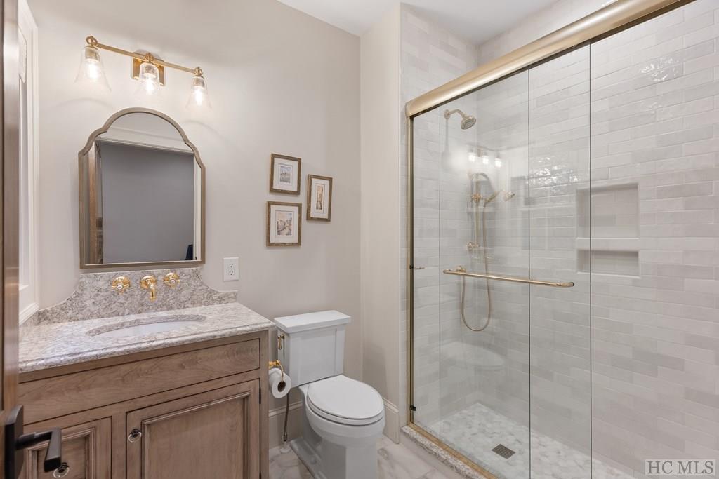 580 Falls Drive West