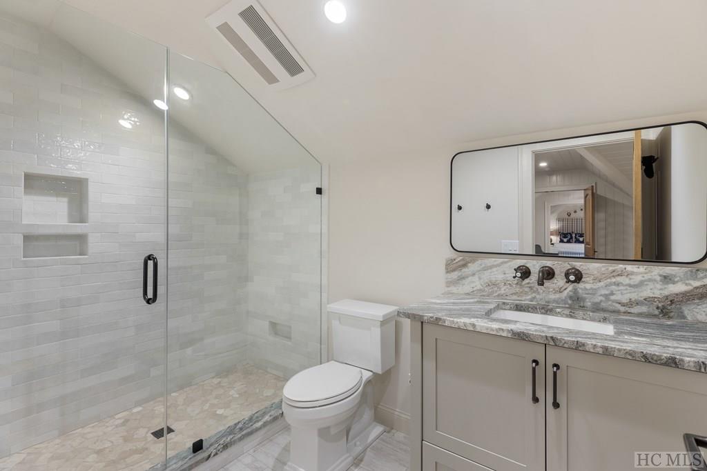 580 Falls Drive West