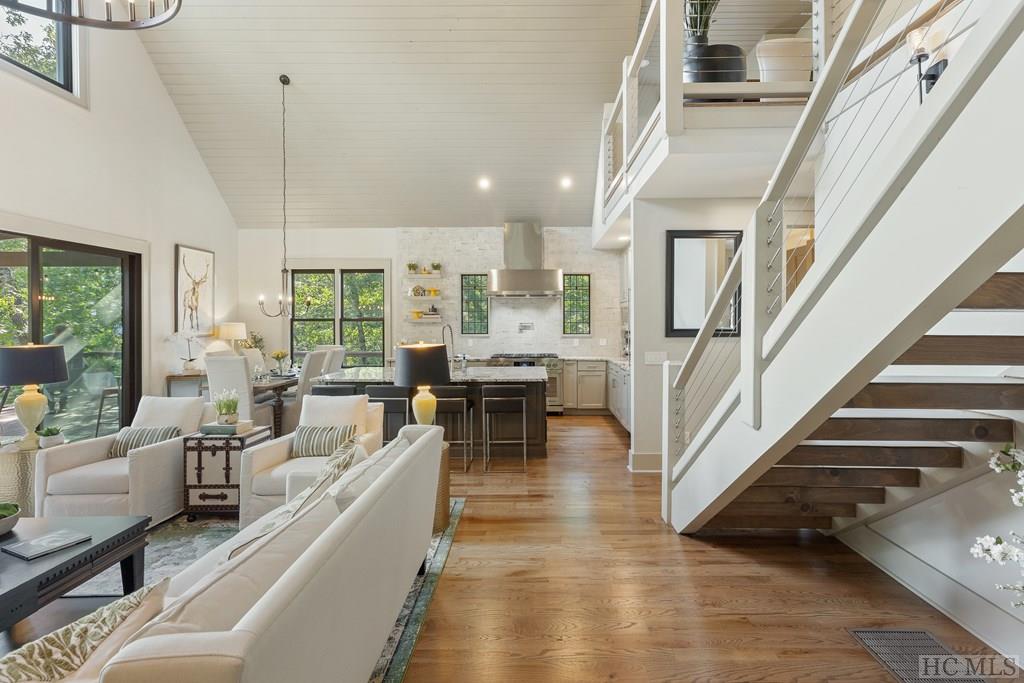 34 Milkweed Trail