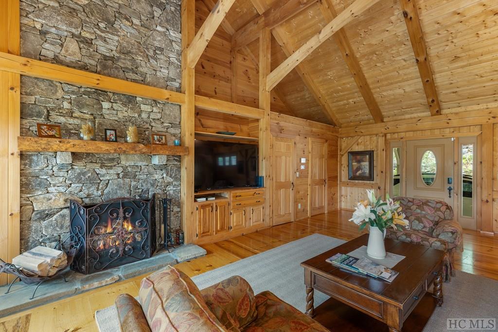 1004 Fairway Drive