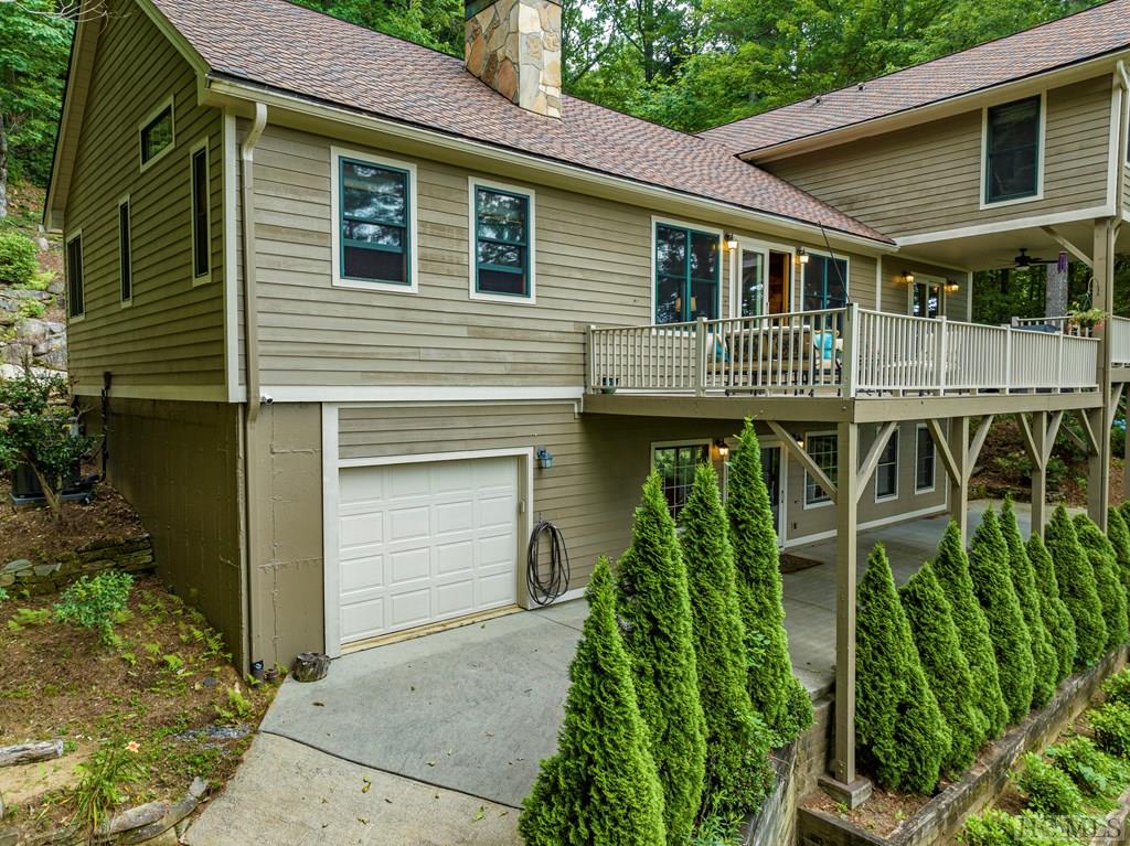 1004 Fairway Drive