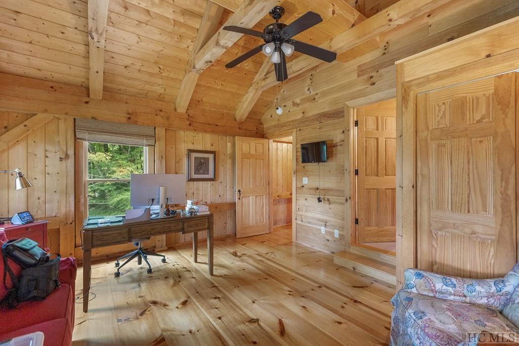 1004 Fairway Drive