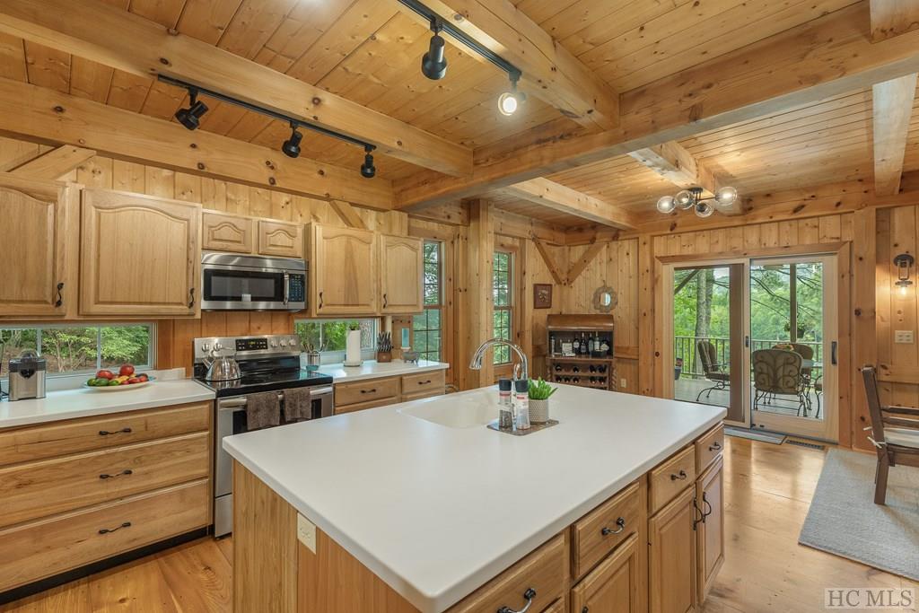 1004 Fairway Drive