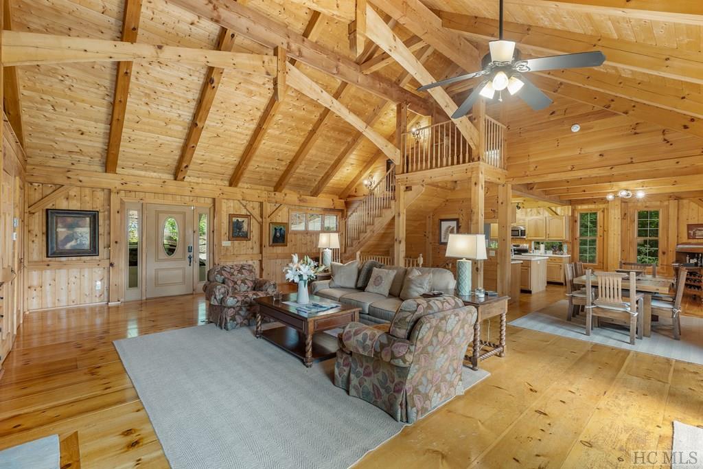 1004 Fairway Drive