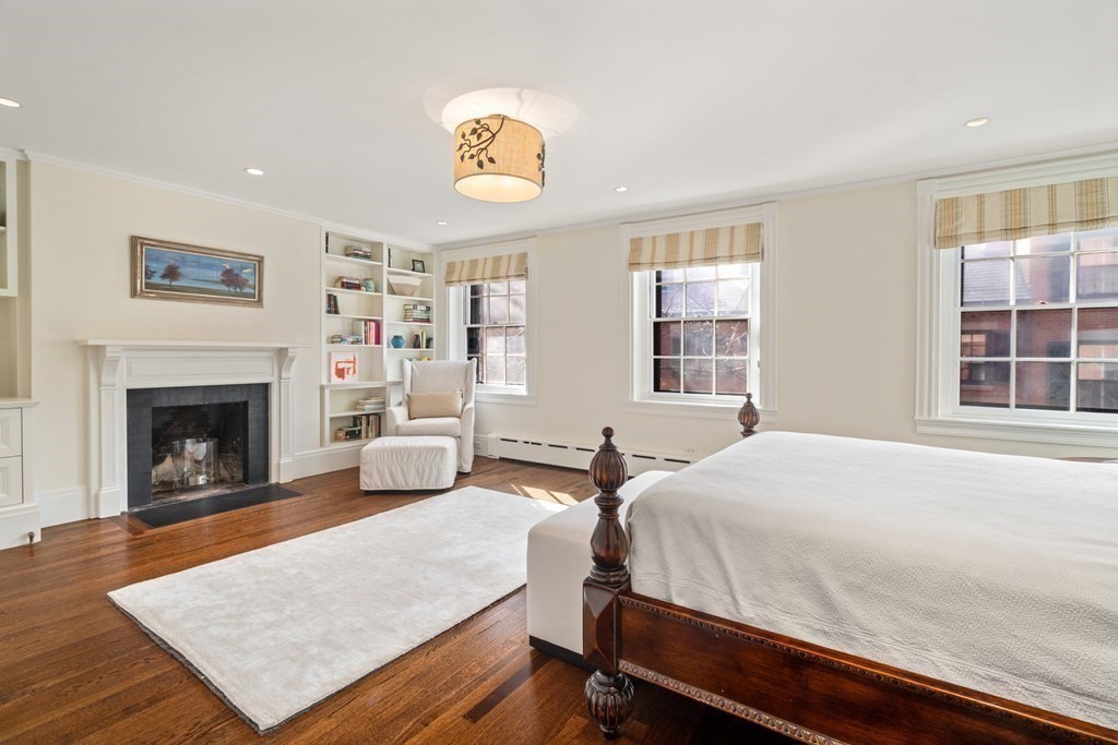 17 W Cedar St