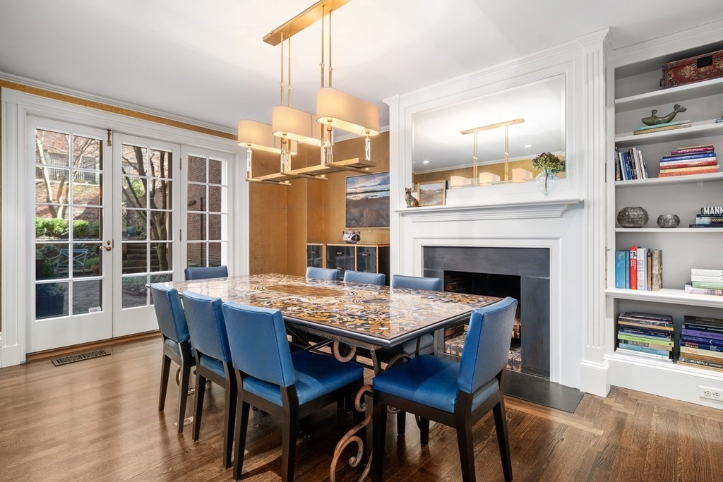 17 W Cedar St