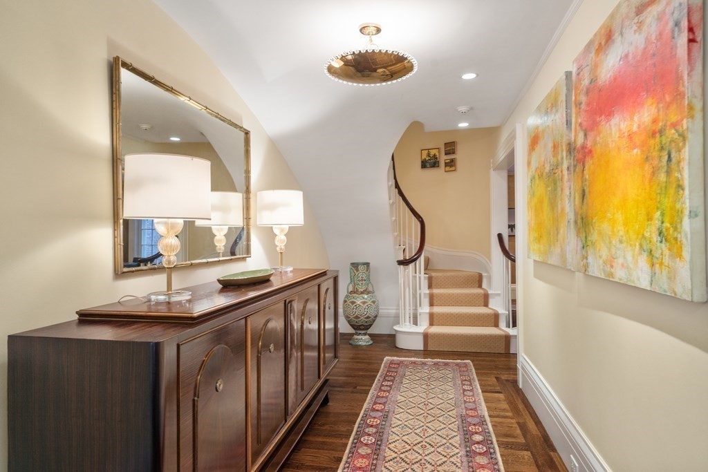 17 W Cedar St